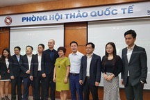 Khởi động sân chơi chứng khoán cho sinh viên