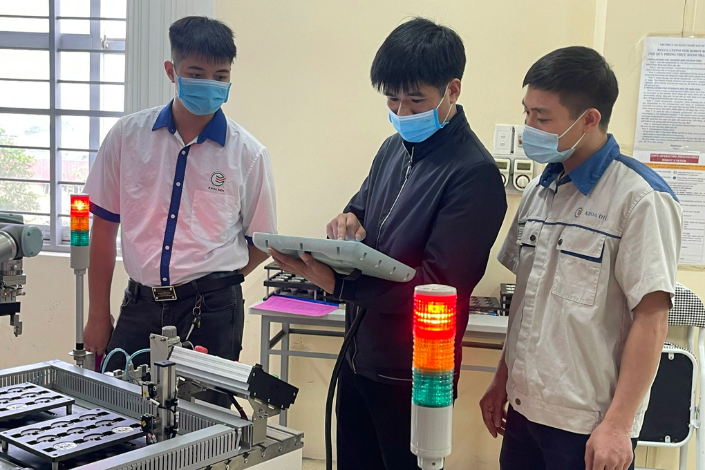 Trường nghề cần coi trọng làm thương hiệu để tăng giá trị cơ sở - 2 Trường nghề cần coi trọng làm thương hiệu để tăng giá trị cơ sở - 2