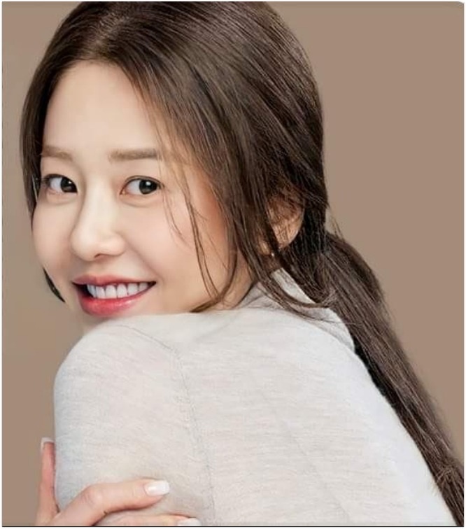 Điều kiện ly hôn khắc nghiệt của Á hậu Go Hyun Jung - 5