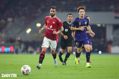 Màn trình diễn đáng nhớ của các tuyển thủ Việt Nam trước Man Utd