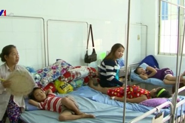 Ăn sống ốc bươu vàng, 4 trẻ bị viêm màng não