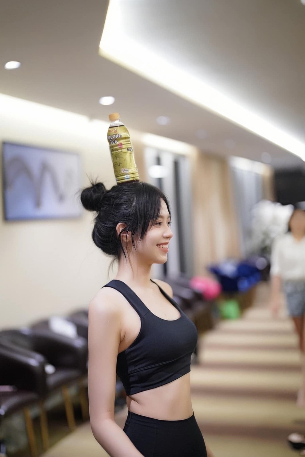 Nhan sắc đời thường Hoa hậu Thanh Thủy: Từ bị chê lưng gù đến 3 vòng sexy - 12 Nhan sắc đời thường Hoa hậu Thanh Thủy: Từ bị chê lưng gù đến 3 vòng sexy - 12