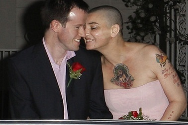 Sinead O'Connor lại hàn gắn với người chồng vừa bỏ