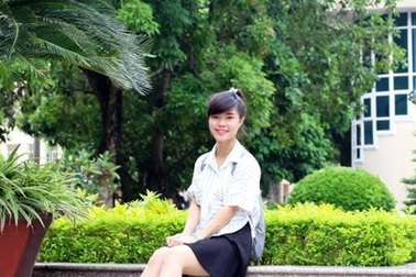 Nữ sinh nghèo tất tả muôn nghề để kiếm tiền học ĐH