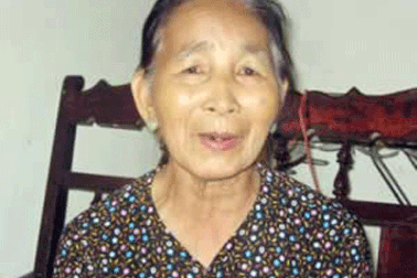 Cụ bà 73 tuổi tham gia bắt cướp