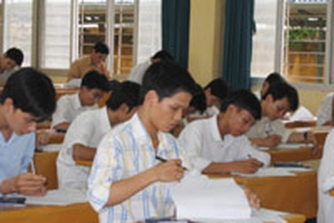 5 trường phía Bắc cùng công bố điểm chuẩn và NV2