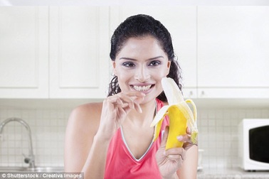 Nên ăn 1 quả chuối hay bơ quả mỗi ngày