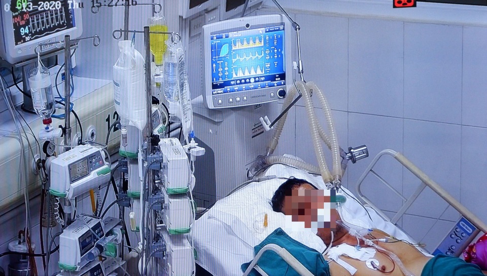 Ca Covid-19 là nhân viên giao pizza tổn thương phổi 70%, khó tiên lượng - 2 Ca Covid-19 là nhân viên giao pizza tổn thương phổi 70%, khó tiên lượng - 2