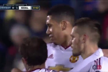 Hạ "kẻ diệt khổng lồ", MU giành vé vào tứ kết