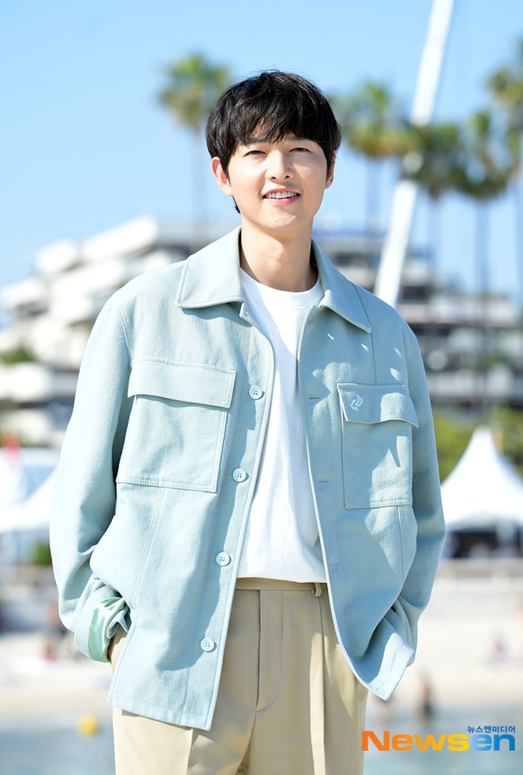 Song Joong Ki lộ diện bảnh bao, khẳng định vợ con là điều quan trọng nhất - 5 Song Joong Ki lộ diện bảnh bao, khẳng định vợ con là điều quan trọng nhất - 5