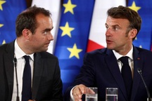 Nước Pháp trong “vòng xoáy” khủng hoảng chính trị chưa từng có