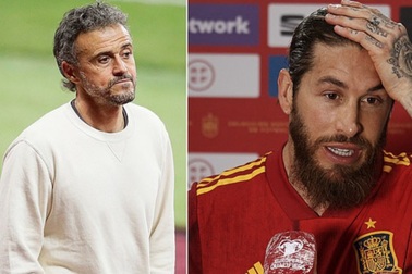 Báo Tây Ban Nha: "HLV Enrique phản bội Real Madrid và Sergio Ramos"