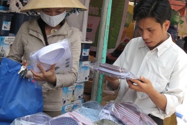 Vì sao hàng Việt chưa "thắng" được hàng Trung Quốc?