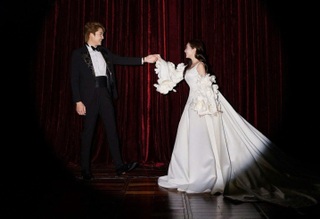 Đình Tú và Ngọc Huyền chụp ảnh cưới tại Nhà hát Kịch Hà Nội - 2