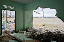 Người dân bên cồn khổ sở vì mỗi năm hàng chục triệu đồng "đổ" xuống sông