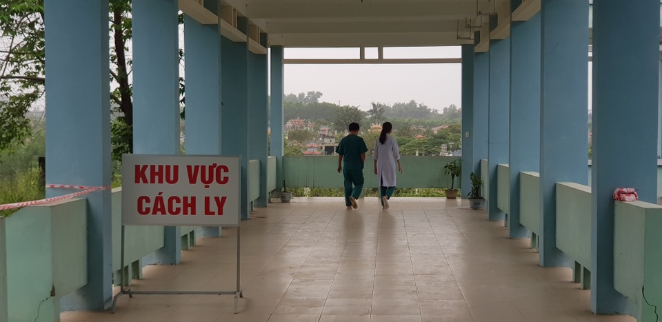 Cách ly du khách Anh có tiếp xúc với người nhiễm SARS-CoV-2 - 1 Cách ly du khách Anh có tiếp xúc với người nhiễm SARS-CoV-2 - 1