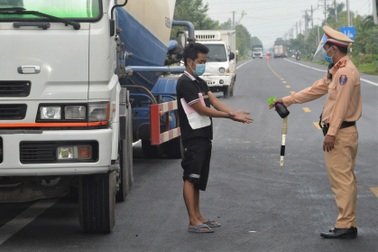 CSGT Sóc Trăng: Căng mình trực chốt, trở thành F1, F2 là chuyện bình thường