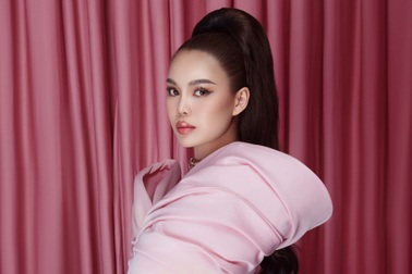 Giang Hồng Ngọc: "Nhiều người nghĩ tôi sung sướng nhưng sự thật không phải"