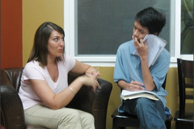 Thú vị lớp học tiếng Anh tại… quán café 