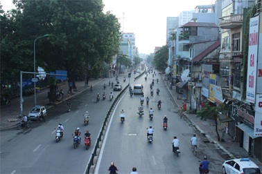 Hà Nội: Sĩ tử di chuyển thuận lợi đến trường thi