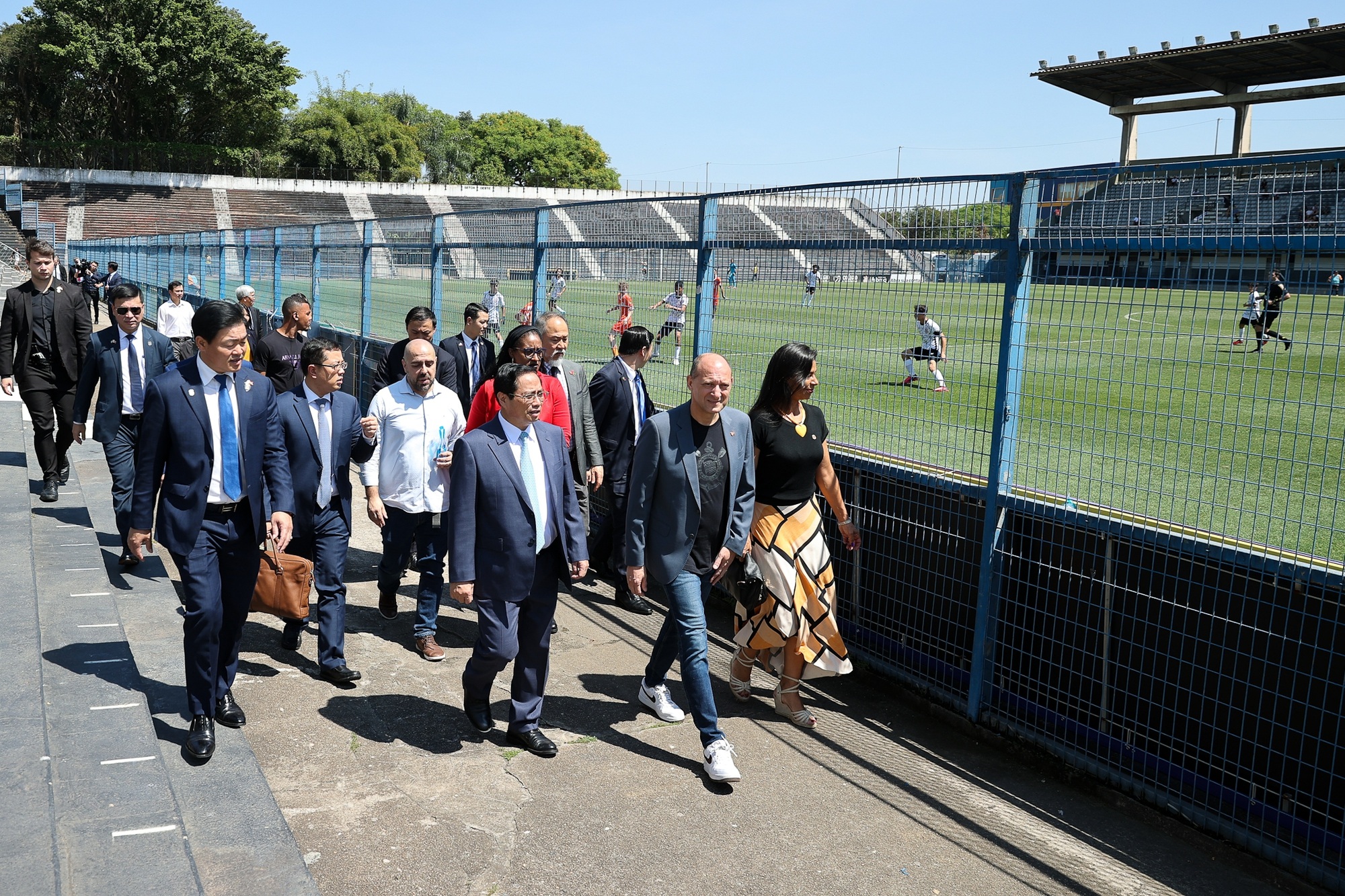 Thủ tướng mong có ngày Việt Nam - Brazil gặp nhau ở chung kết World Cup - 2