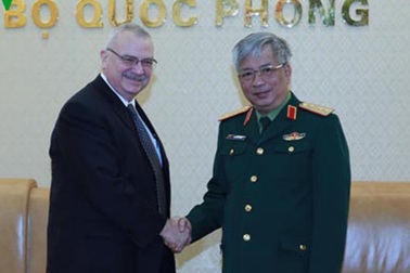 Việt Nam - Hoa Kỳ triển khai hợp tác công nghiệp quốc phòng