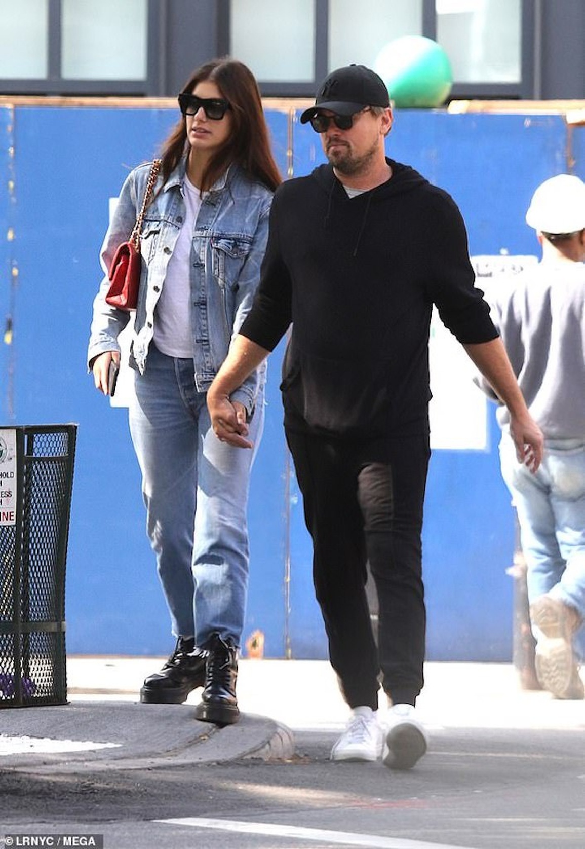 Mỹ nhân nóng bỏng chiếm giữ trái tim ngựa hoang Leonardo DiCaprio - 3 Mỹ nhân nóng bỏng chiếm giữ trái tim ngựa hoang Leonardo DiCaprio - 3