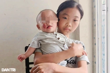 Mẹ chờ chết, cầu xin sự sống cho 2 con gái mắc bệnh hiểm nghèo