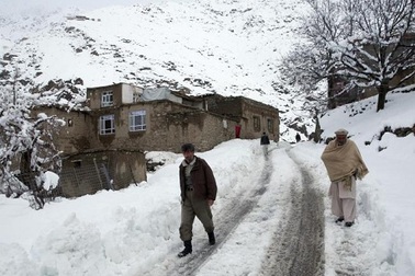 Lở tuyết kinh hoàng vùi chết 124 người Afghanistan