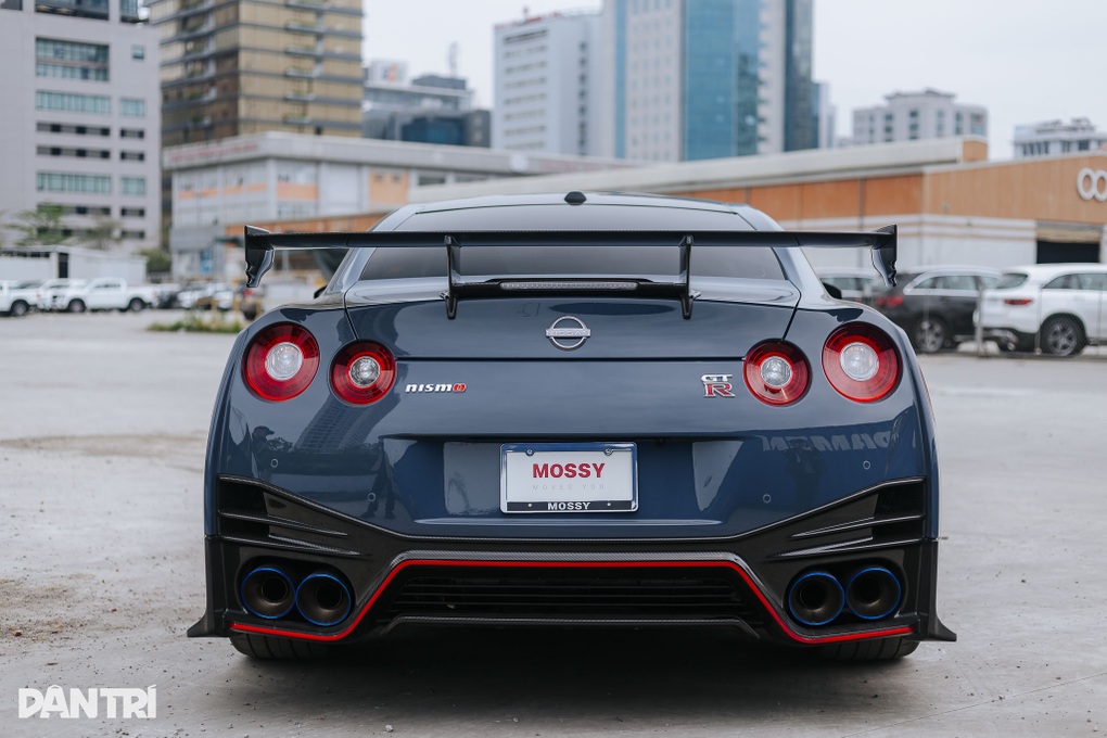 Mẫu xe Nissan này có giá lên đến 15 tỷ đồng, cả Việt Nam chỉ có 1 chiếc - 7