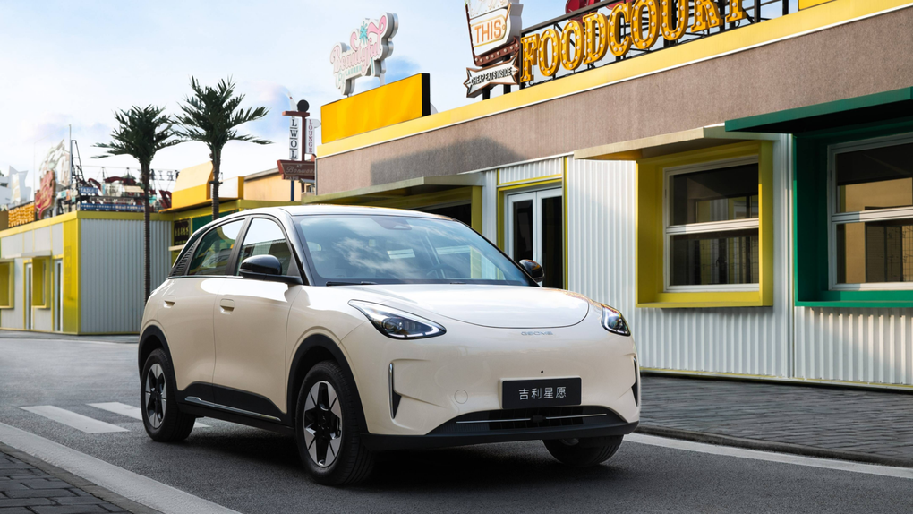 Ô tô điện bán chạy nhất Trung Quốc nổ như đạn pháo, lửa trùm thân xe - 1 Ô tô điện bán chạy nhất Trung Quốc nổ như đạn pháo, lửa trùm thân xe - 1