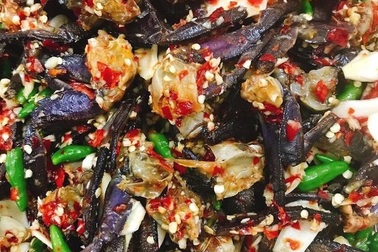 Về miền Tây xuýt xoa nếm thử món mắm còng thơm nức mũi