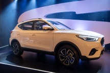 Chênh 100 triệu, MG ZS bản 2021 có gì để cạnh tranh Kia Seltos?