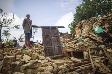 Nepal thiếu trực thăng cứu hộ trầm trọng