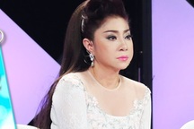 Nghệ sỹ Thoại Mỹ nghẹn ngào trước hoàn cảnh bà 62 tuổi chạy xe ôm nuôi 3 cháu ăn học