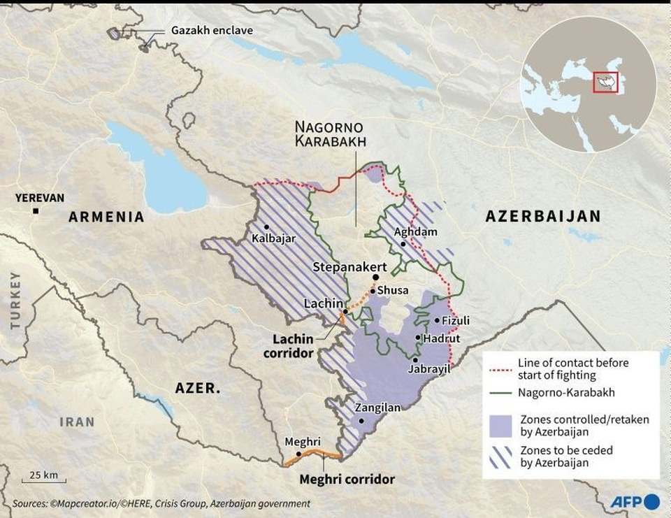 Xe tăng Azerbaijan ùn ùn tiến vào tiếp quản quận đầu tiên từ Armenia - 3 Xe tăng Azerbaijan ùn ùn tiến vào tiếp quản quận đầu tiên từ Armenia - 3