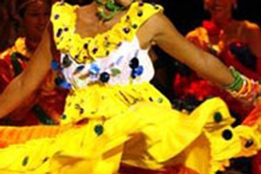 Minh Thu lại mất cơ hội ở phần thi Sắc đẹp vì mục đích cao cả