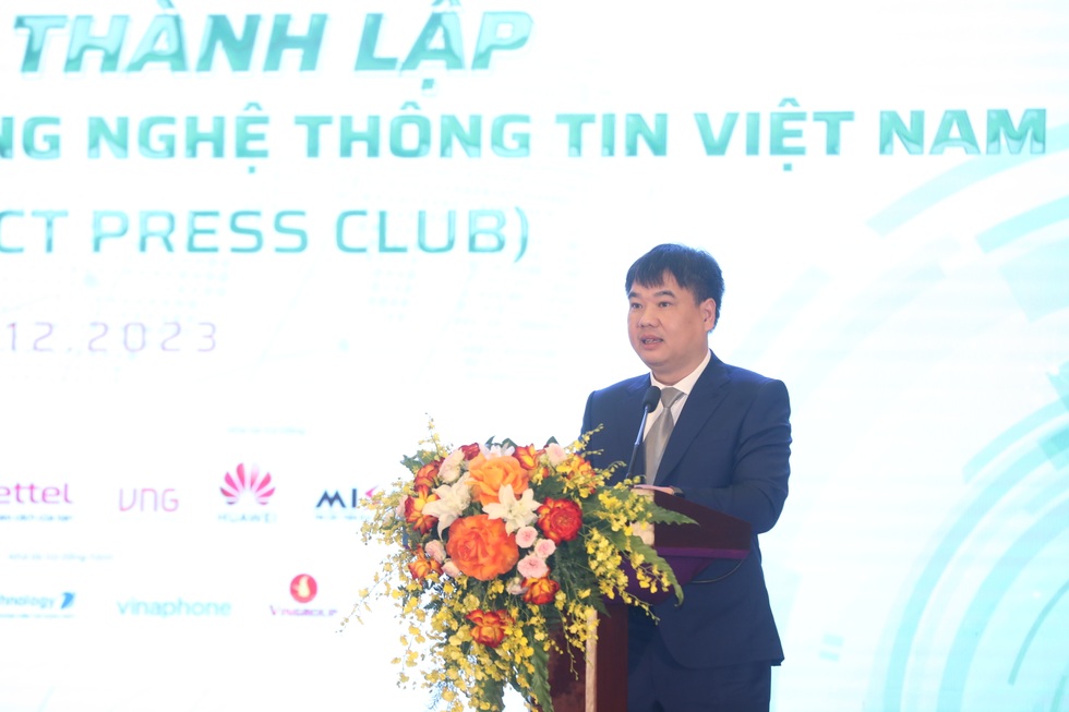 Chủ tịch Hội nhà báo Việt Nam: Công nghệ thúc đẩy báo chí phát triển - 9 Chủ tịch Hội nhà báo Việt Nam: Công nghệ thúc đẩy báo chí phát triển - 9