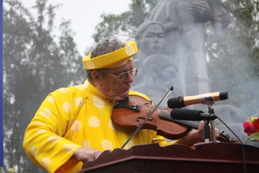 Tiếng chuông, tiếng đàn tưởng niệm 504 thường dân vô tội ở Sơn Mỹ