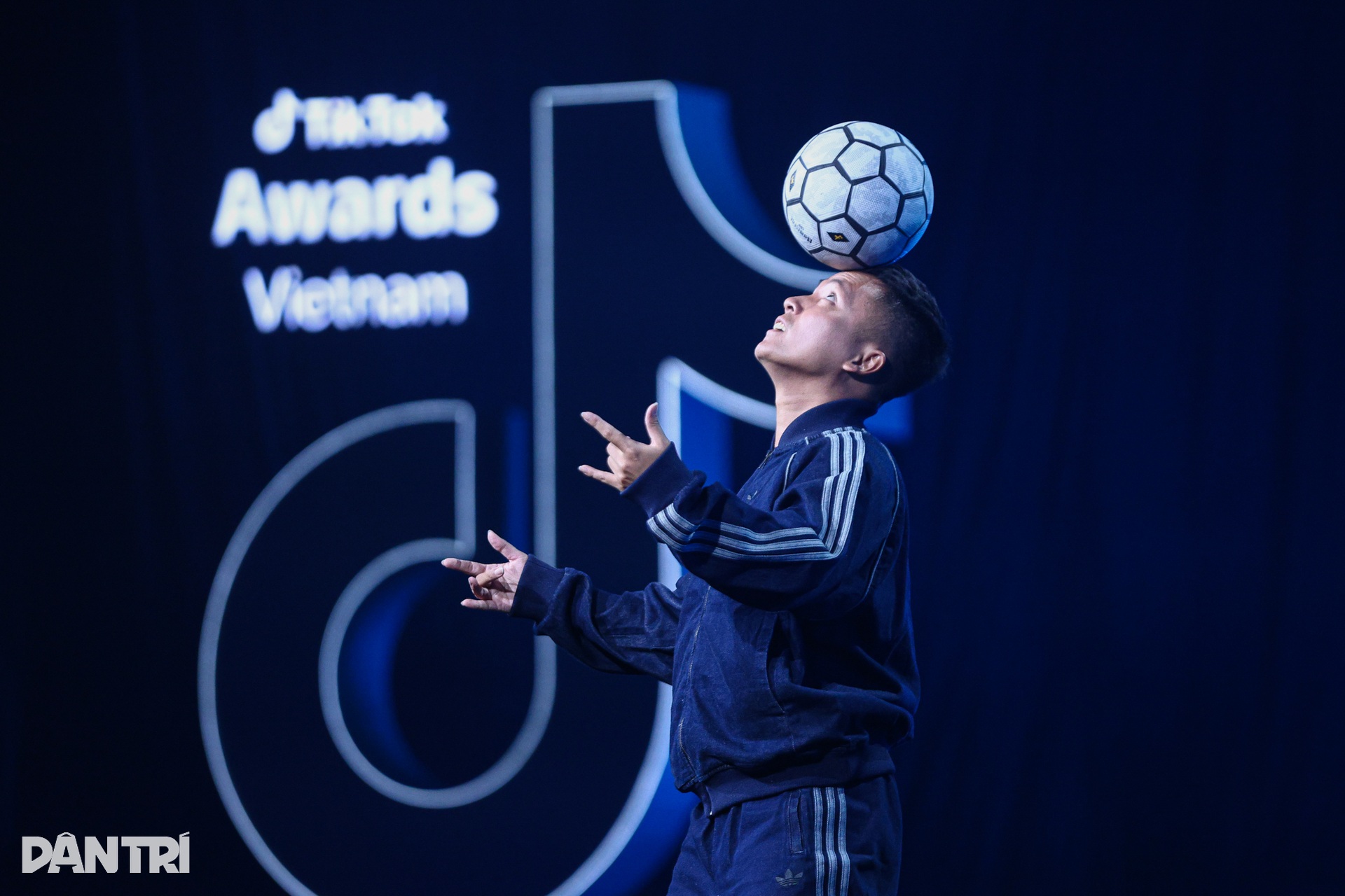 Những khoảnh khắc ấn tượng tại TikTok Awards Việt Nam 2025 - 11 Những khoảnh khắc ấn tượng tại TikTok Awards Việt Nam 2025 - 11