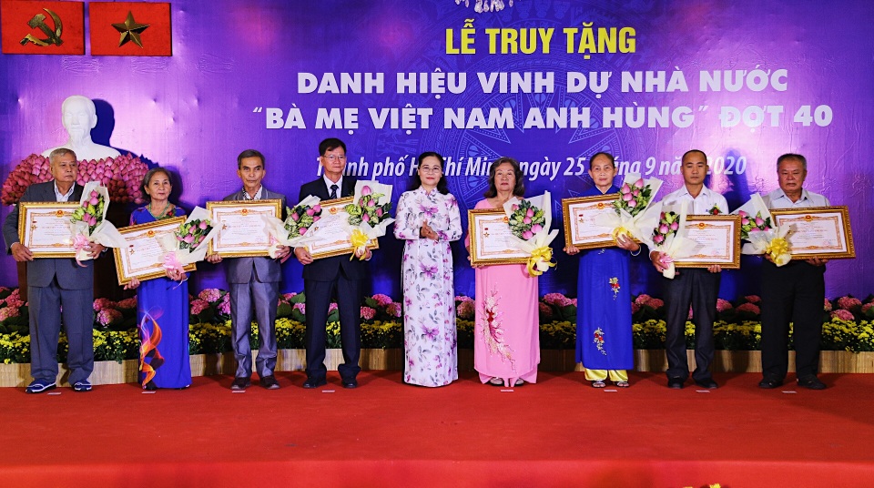TPHCM: Truy tặng 41 danh hiệu Bà mẹ Việt Nam anh hùng - 7 TPHCM: Truy tặng 41 danh hiệu Bà mẹ Việt Nam anh hùng - 7