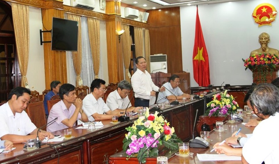 Xử lý cán bộ dùng… ảnh hưởng lấn chiếm đất đai, xây dựng trái phép? - 1 Xử lý cán bộ dùng… ảnh hưởng lấn chiếm đất đai, xây dựng trái phép? - 1
