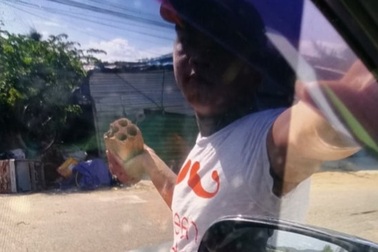 Đề nghị công an điều tra vụ phóng viên báo Văn Hóa bị chặn xe, đe dọa