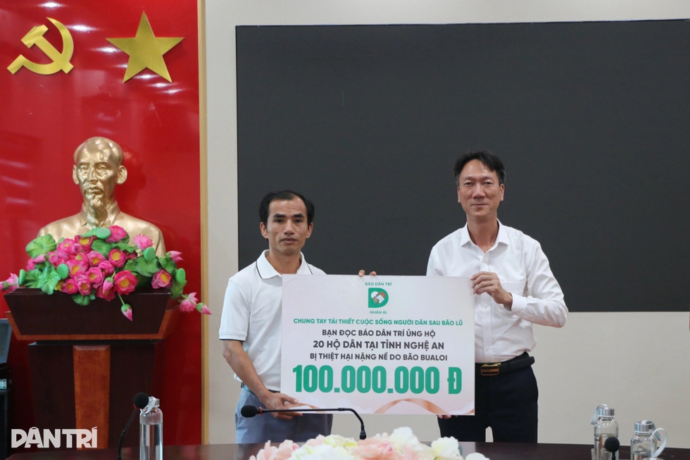 Bạn đọc Dân trí tiếp nguồn động viên người dân bị thiệt hại do bão Bualoi - 1 Bạn đọc Dân trí tiếp nguồn động viên người dân bị thiệt hại do bão Bualoi - 1