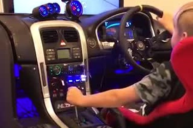 Hệ thống chơi game đua xe khiến nhiều người thèm muốn