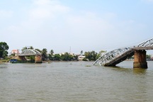 Vụ sà lan tông sập cầu Ghềnh: Yêu cầu bồi thường gần 9 tỉ đồng