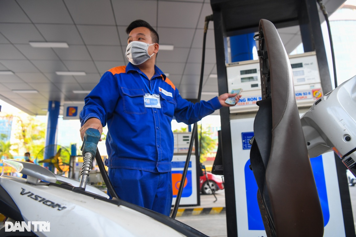 Nhà máy lọc hóa dầu lớn nhất lỗ khủng và mối lo thị trường xăng dầu - 1 Nhà máy lọc hóa dầu lớn nhất lỗ khủng và mối lo thị trường xăng dầu - 1