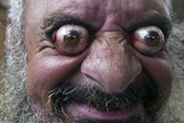 Xem ảnh kỳ quặc tháng 8 (1)