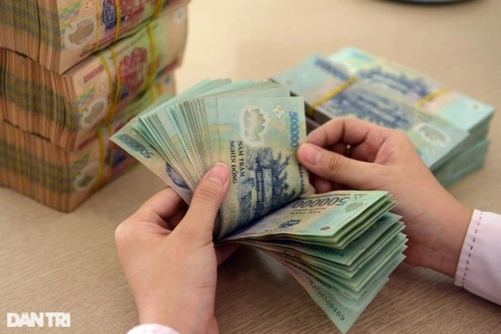 Dàn diễn giả tại Hội thảo về tín dụng do báo Dân trí tổ chức ngày 17/11 - 3 Dàn diễn giả tại Hội thảo về tín dụng do báo Dân trí tổ chức ngày 17/11 - 3