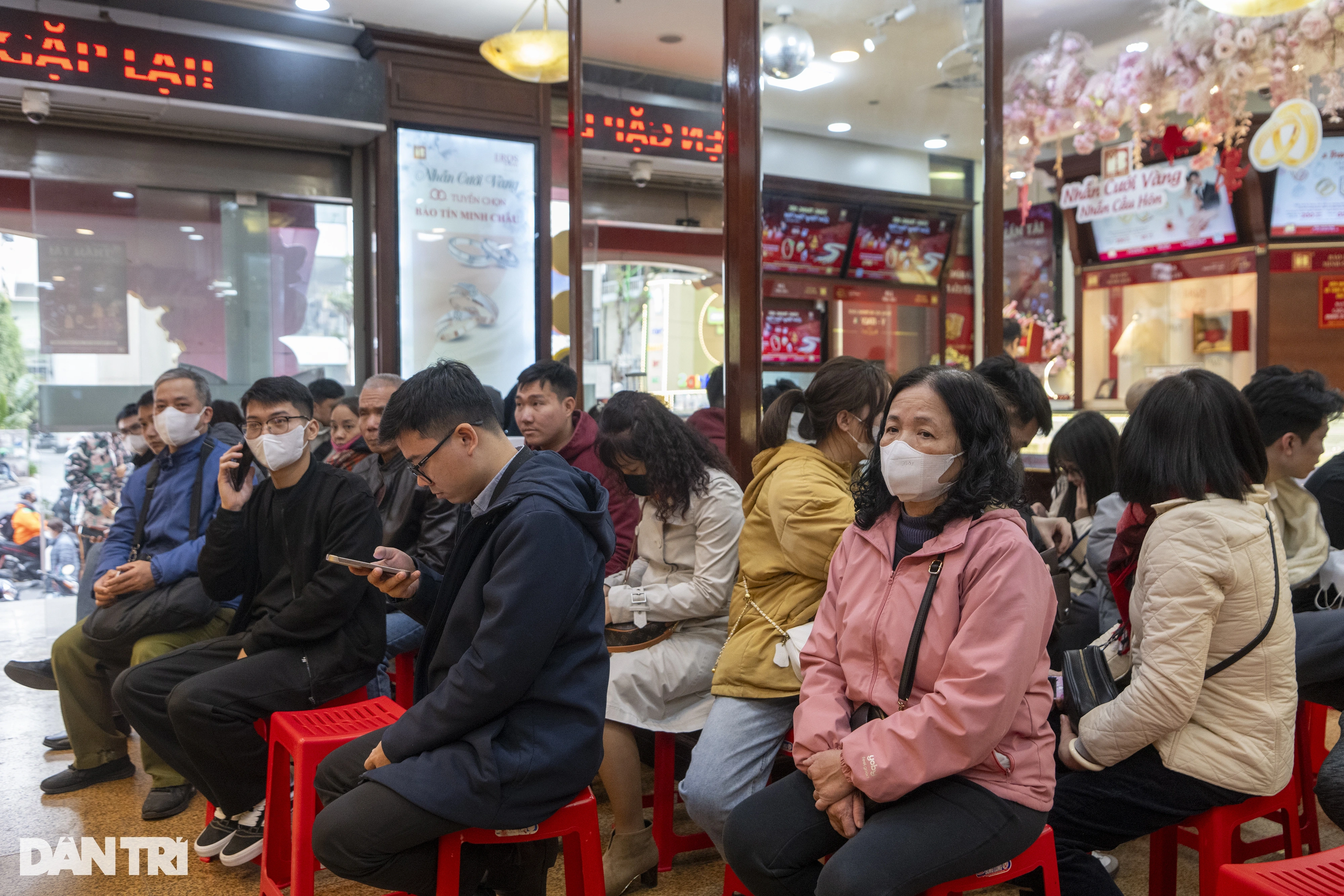 Vàng bỏ két - 1 Vàng bỏ két - 1